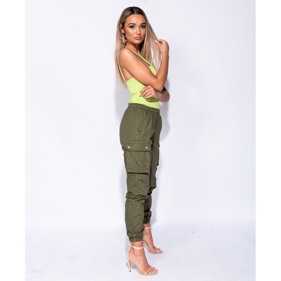 NWT Olive Cargo Pants with Side Pockets and Elasticated Waist - Picture 5 of 14